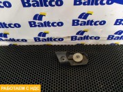 Кронштейн зеркала правый